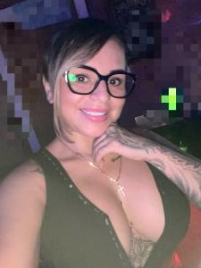 Chica busca chico en Menorca: 