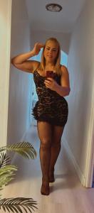 613788924: Chica busca chico en La Coruña