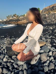 644730088: Chica busca chico en Madrid