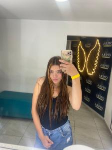 663754578: Chica busca chico en Murcia