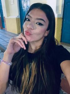 663754578: Chica busca chico en Murcia