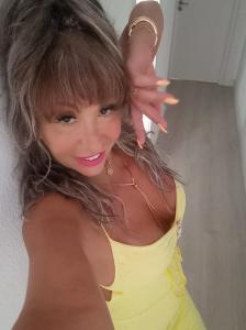 Chica busca chico en Almería: 