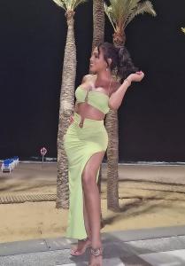 613854069: Transexual en La Coruña