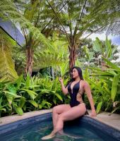 637777344: Chica busca chico en Barcelona