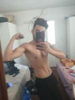 657256445: Chico busca chica en Cádiz