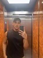 663134111: Chico busca chica en Valencia