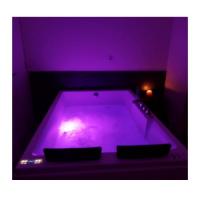 653513223: Chica busca chico en Barcelona