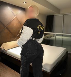 Chica busca chico en Tenerife: 