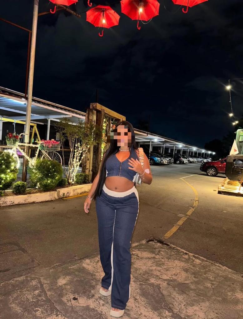 Chica busca chico en Cádiz: 