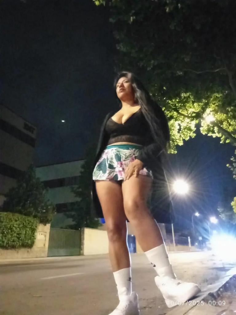 672959037: Chica busca chico en Madrid