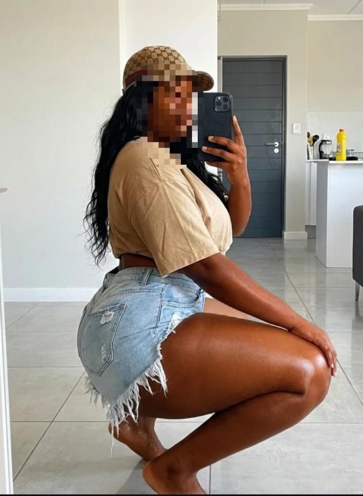 Chica busca chico en Barcelona: Chica busca chico