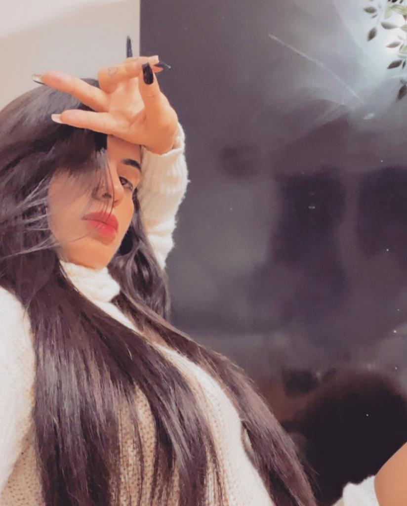 613458055: Chica busca chico en Alicante