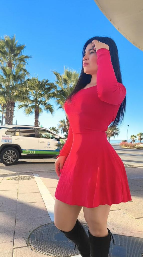 662192785: Chica busca chico en Sevilla