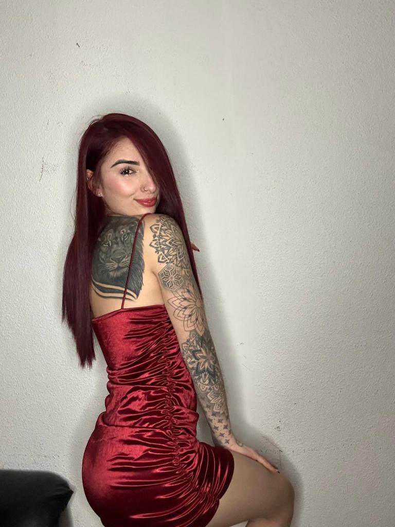 Chica busca chico en Almería: 