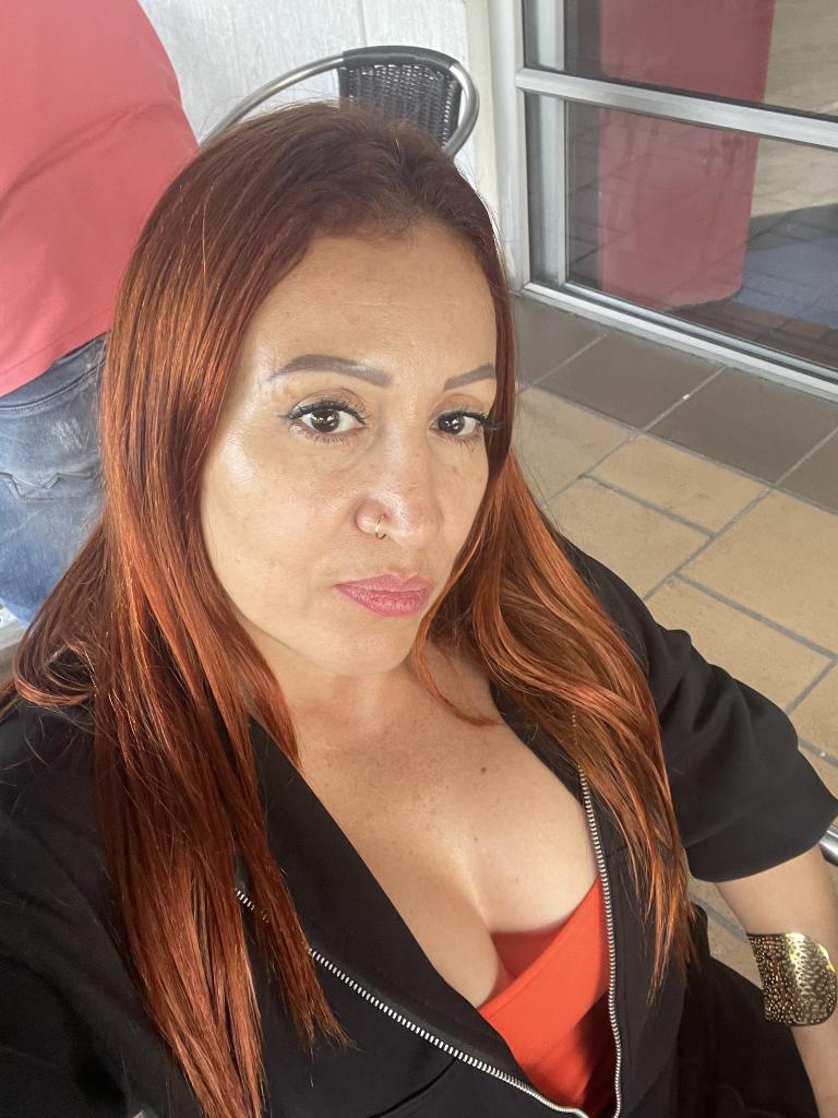 Chica busca chico en Alicante: 