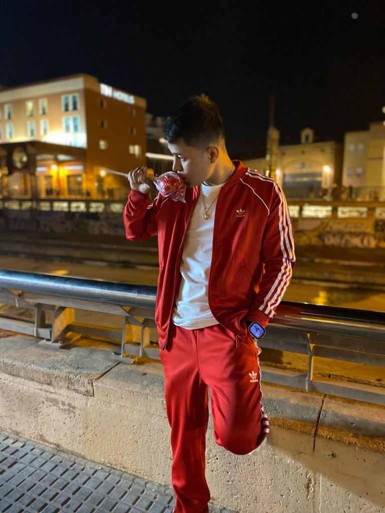 614527123: Chico busca chica en La Coruña