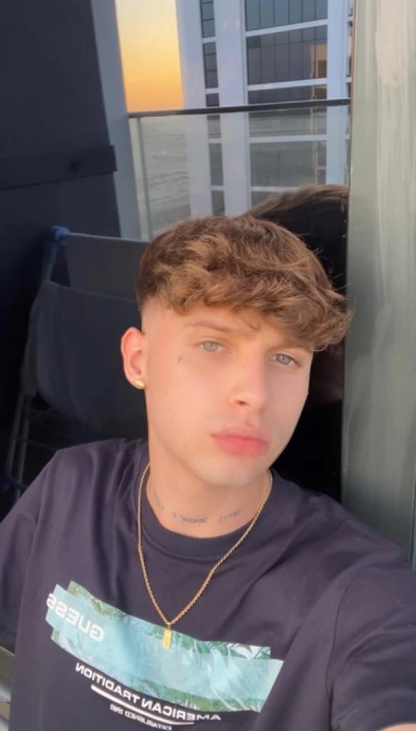 635624182: Chico busca chica en Madrid