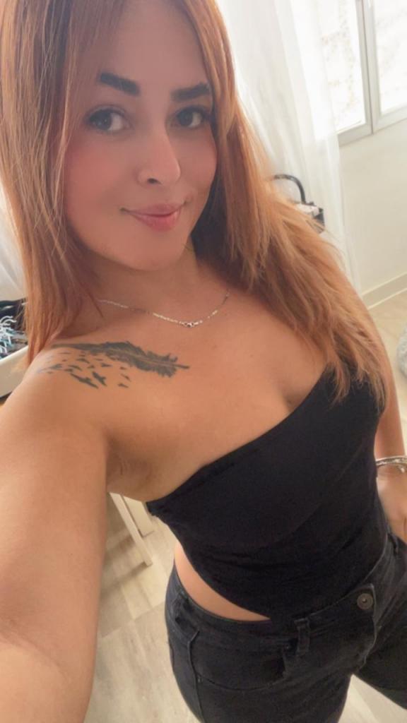 670642689: Chica busca chico en Málaga