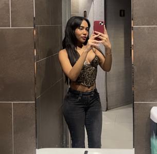 627886867: Chica busca chico en Barcelona