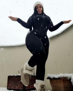 672519627: Chica busca chico en Barcelona