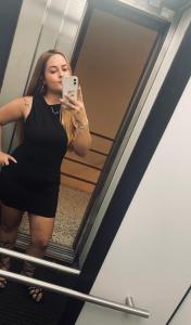 670642689: Chica busca chico en Málaga