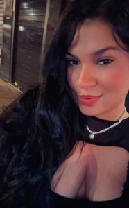 672519627: Chica busca chico en Barcelona