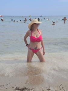 641955350: Chica busca chico en Pontevedra