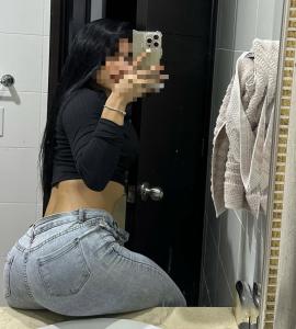 605744617: Chica busca chico en Tenerife