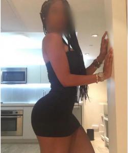 610933944: Chica busca chico en Lérida
