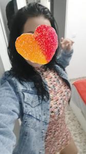 662437592: Chica busca chico en Sevilla