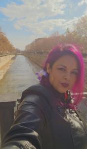 643934920: Chica busca chico en Sevilla