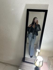 666735521: Chica busca chico en Gerona