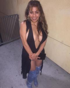 643064697: Chica busca chico en Alicante