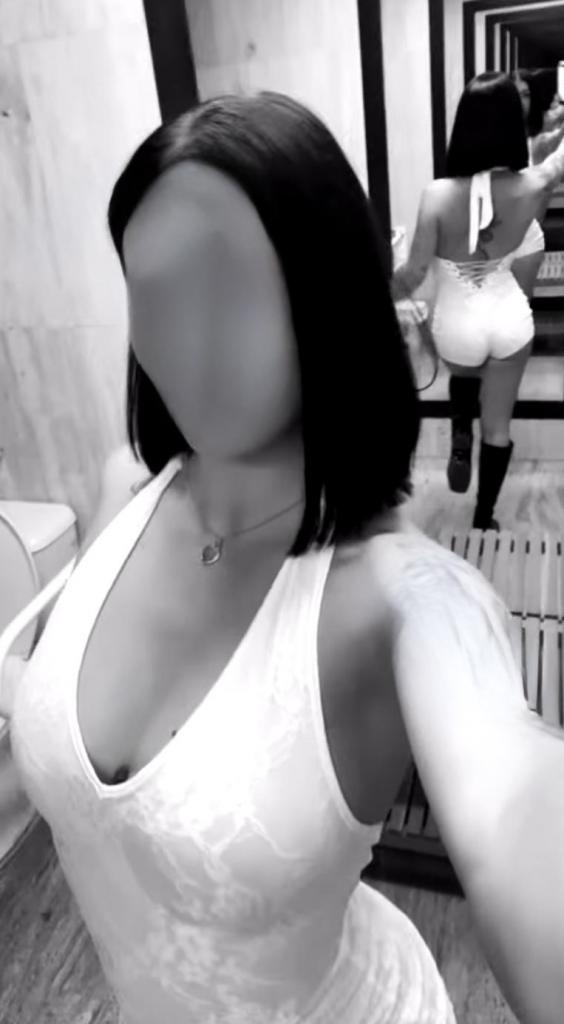 Chica busca chico en Sevilla: 