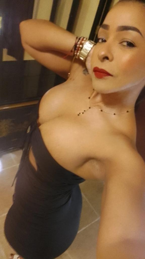 Chica busca chico en Tenerife: 