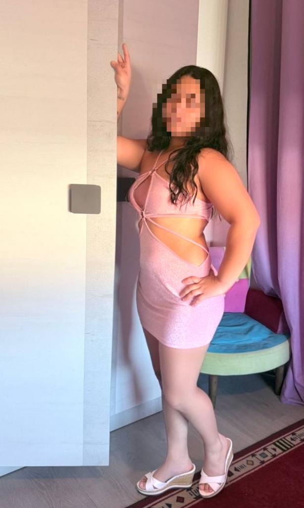 Chica busca chico en Almería: 