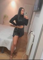 663858116: Chica busca chico en Barcelona