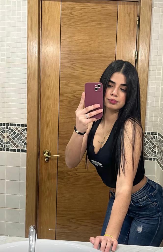 Chica busca chico en Almería: 