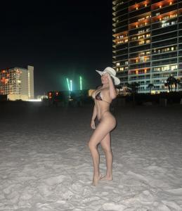 602587522: Chica busca chico en Madrid