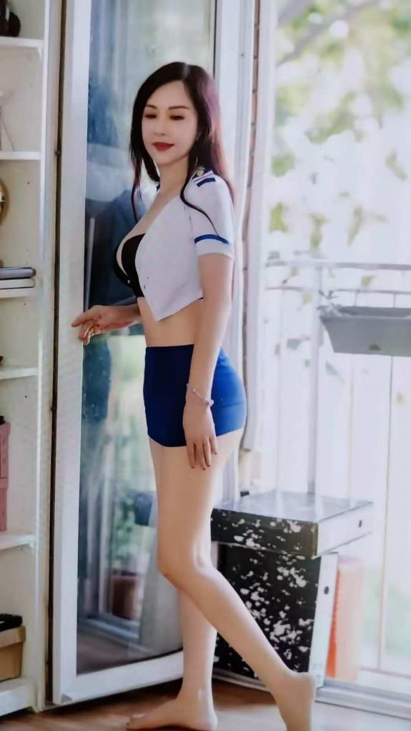 647278055: Chica busca chico en Valencia