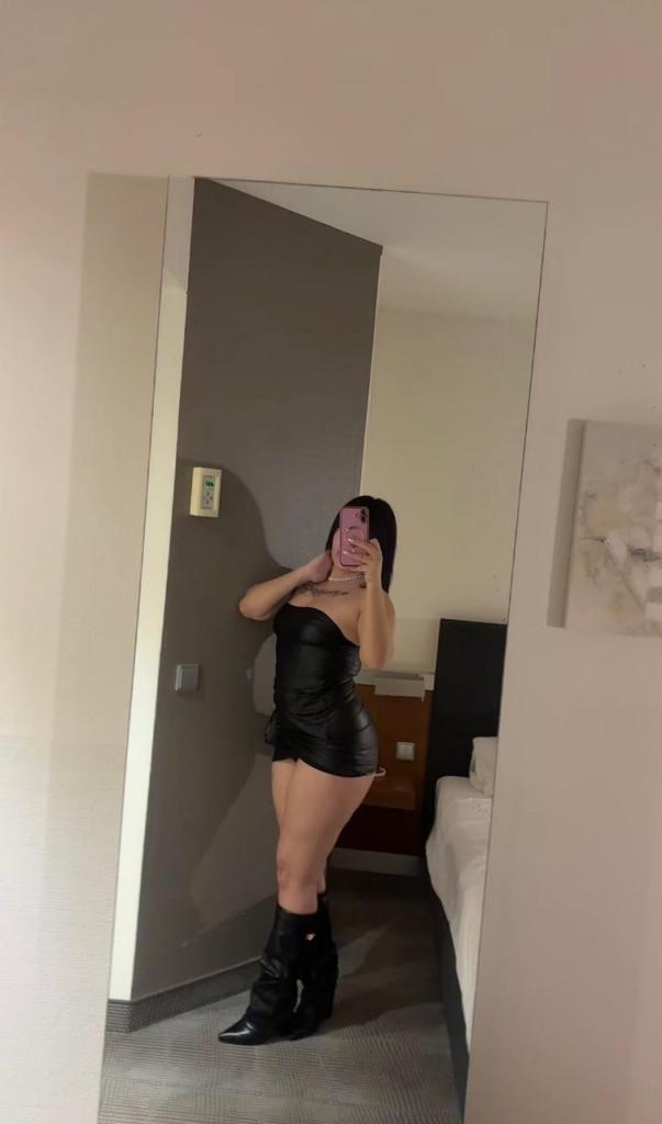 604393446: Chica busca chico en Alicante