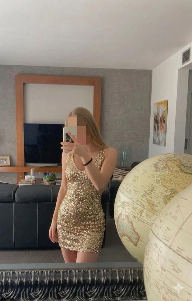 747420687: Chica busca chico en Barcelona