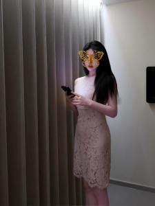 614957701: Chica busca chico en Valencia