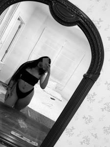 632037316: Chica busca chico en Sevilla