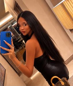 604449647: Chica busca chico en Málaga