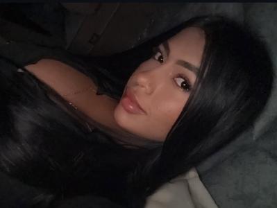 632432010: Chica busca chico en Barcelona