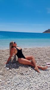 603944191: Chica busca chico en Almería