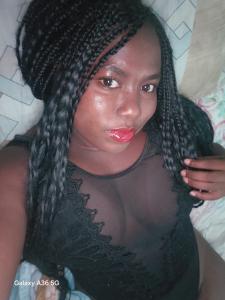 641052957: Chica busca chico en Málaga