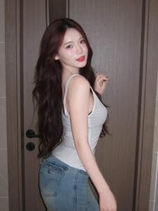 614910787: Chica busca chico en Barcelona