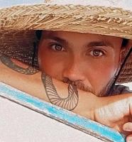 613802339: Chico busca chica en Ibiza